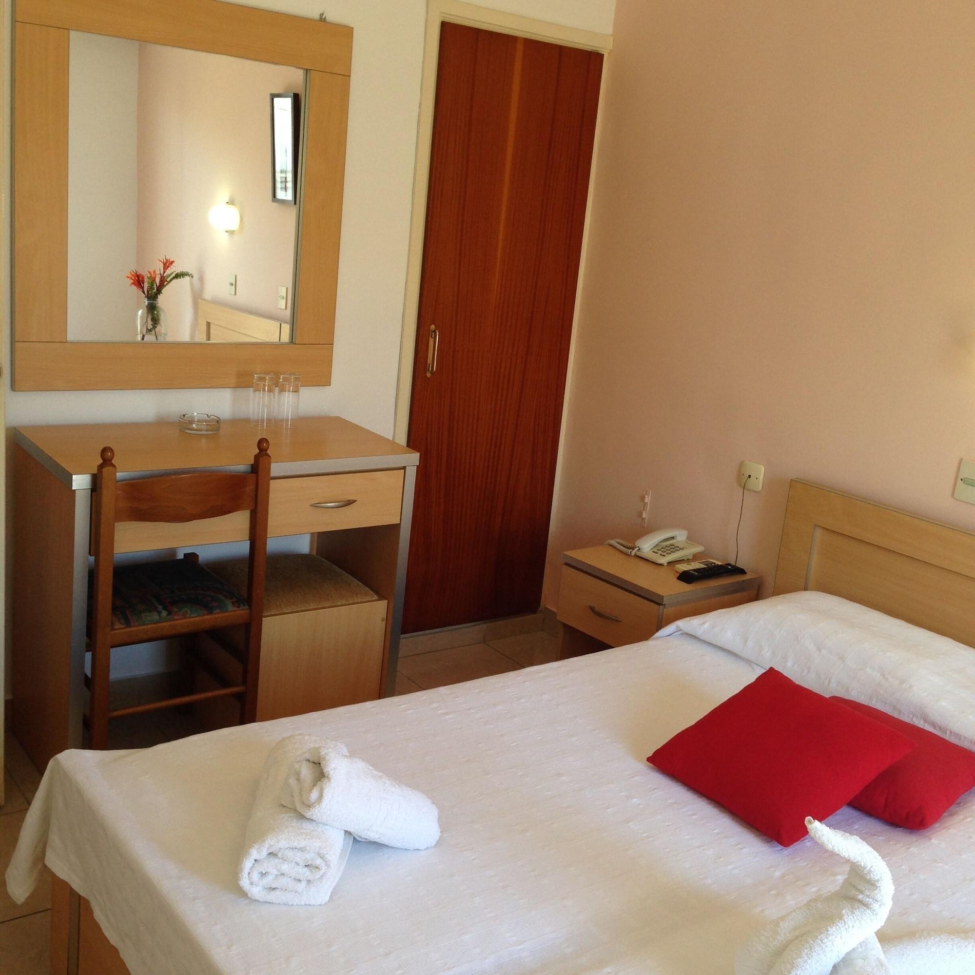 Zefyros Hotel Rhodes City Buitenkant foto
